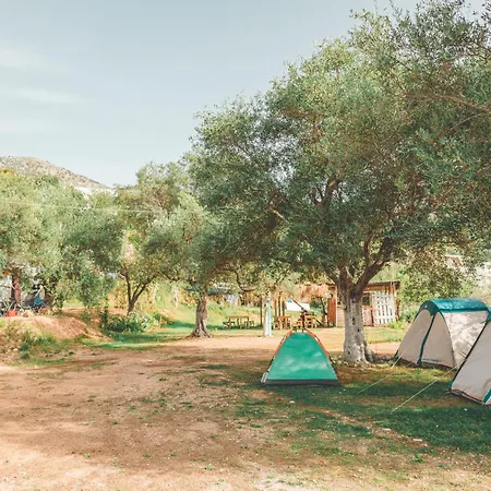 مكان تخييم Unique At Olive *