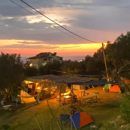 Camping Unique At Olive