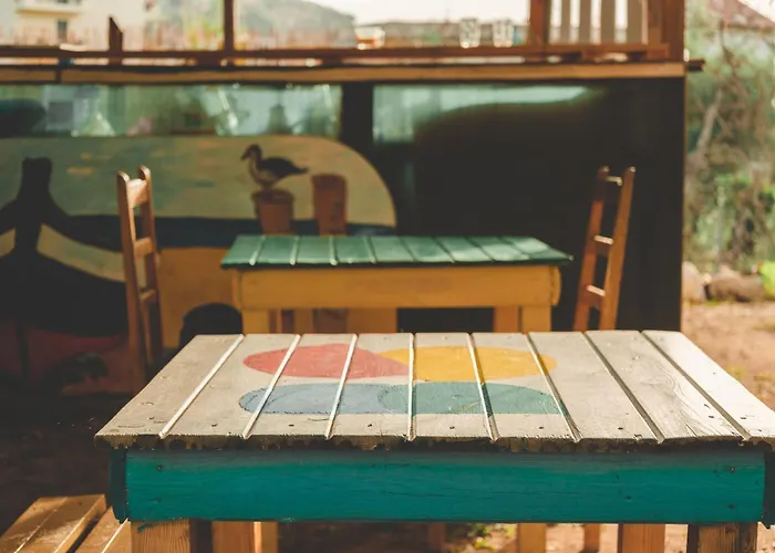 Unique At Olive * Himara